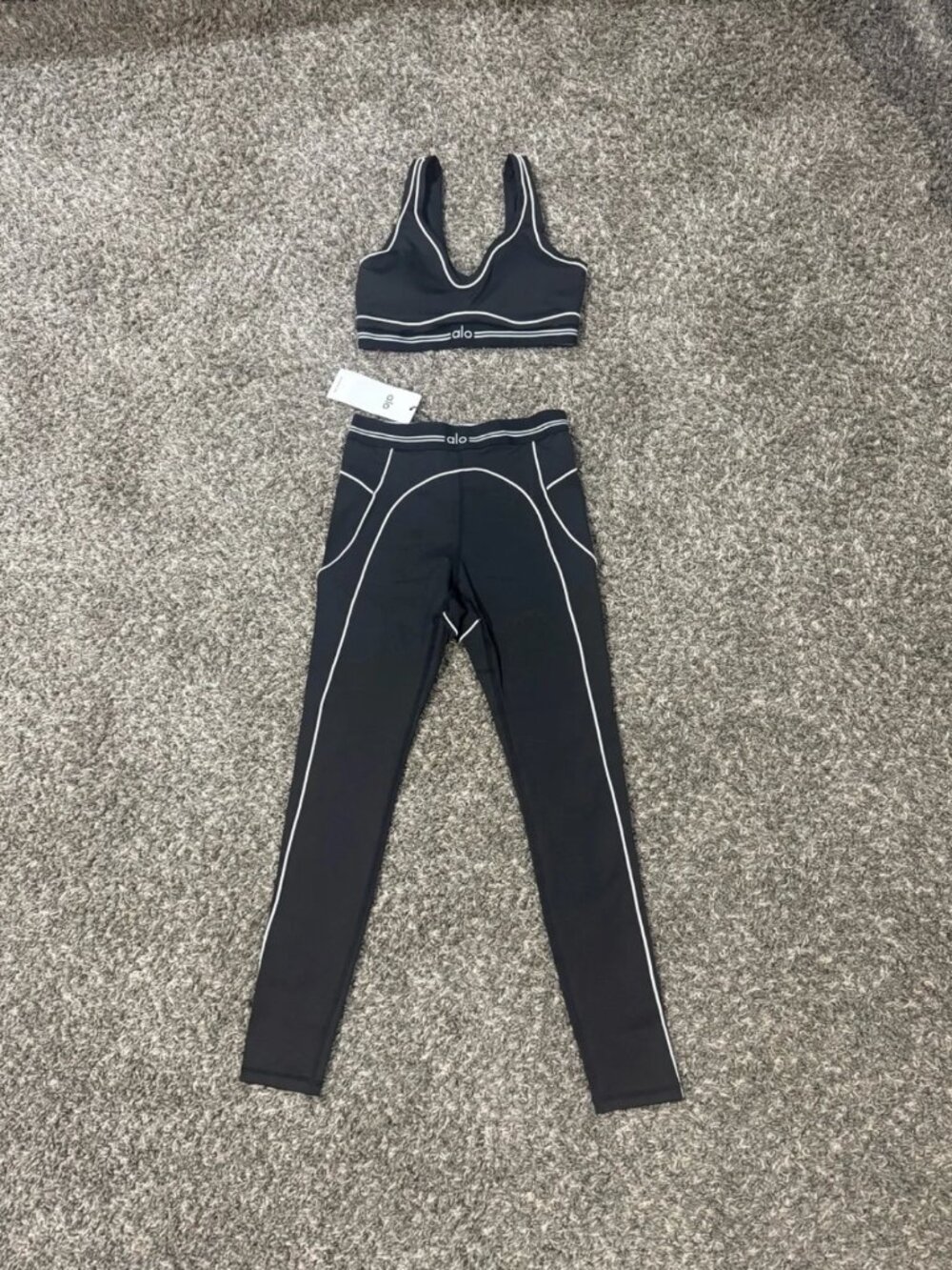 Black alo set yoga